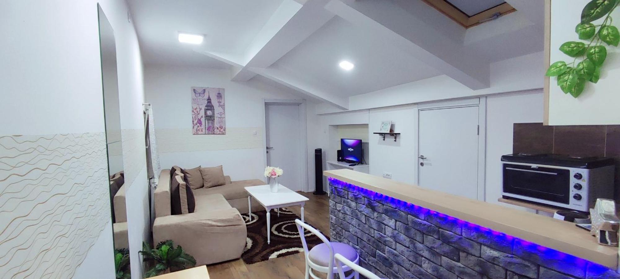 Easy Check In Apartments 021 Vladika Νόβι Σαντ Εξωτερικό φωτογραφία