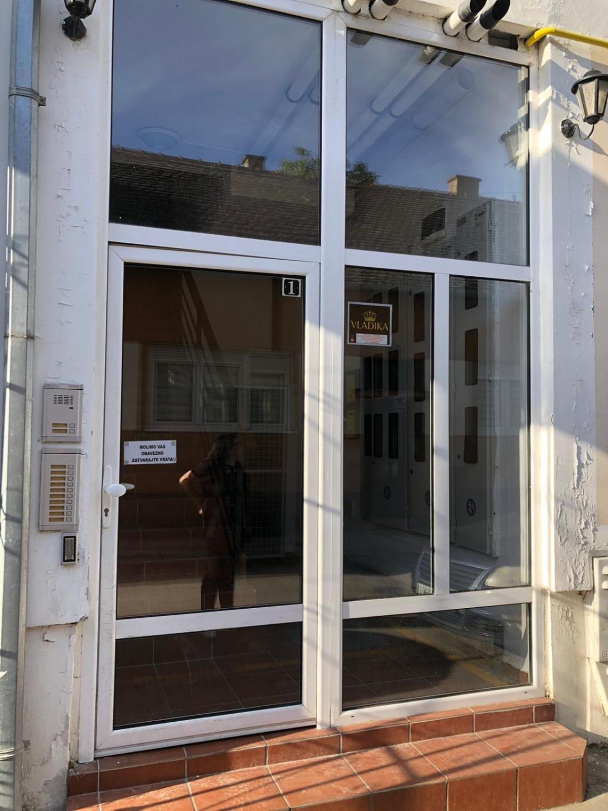 Easy Check In Apartments 021 Vladika Νόβι Σαντ Εξωτερικό φωτογραφία