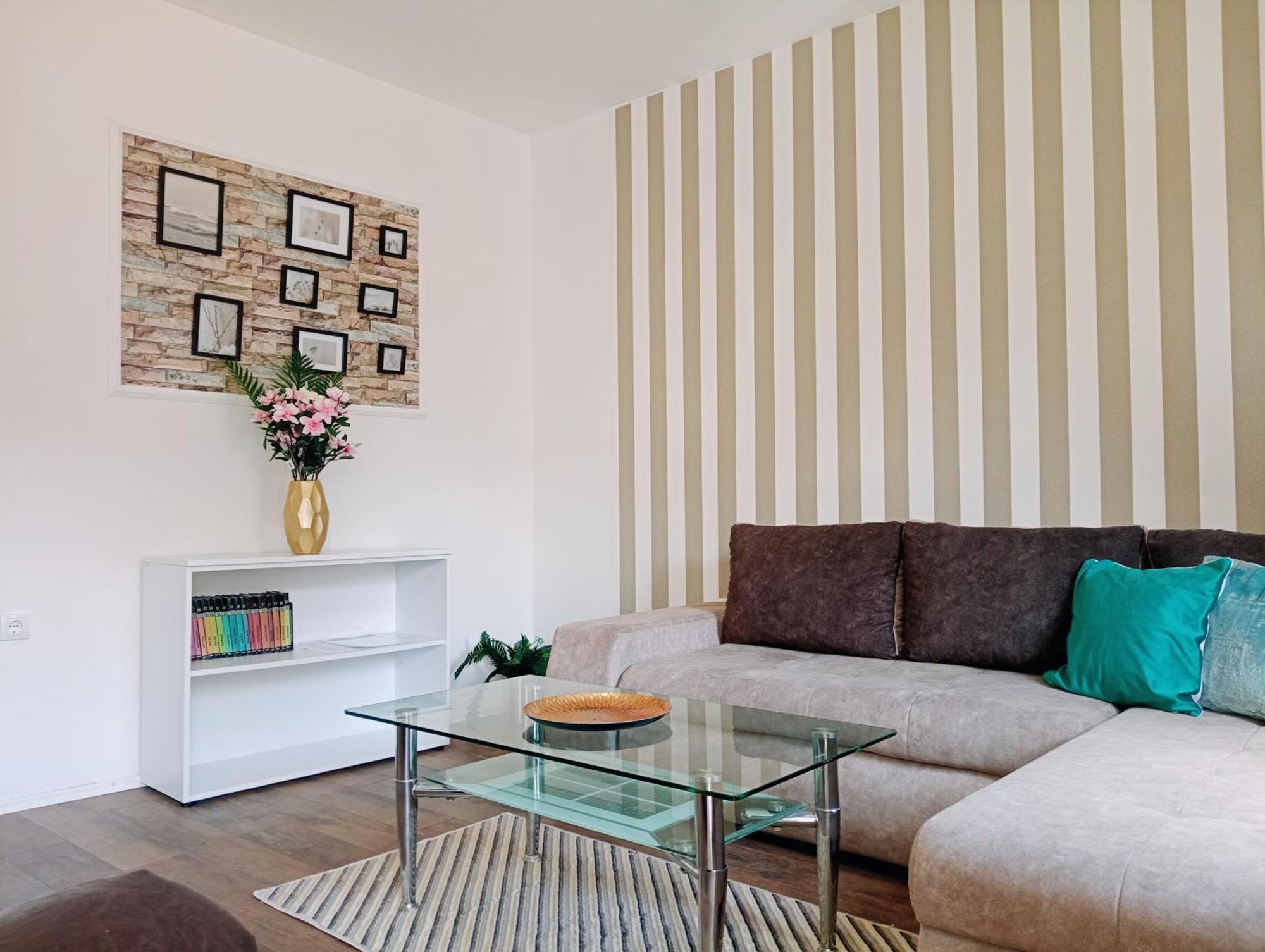 Easy Check In Apartments 021 Vladika Νόβι Σαντ Εξωτερικό φωτογραφία
