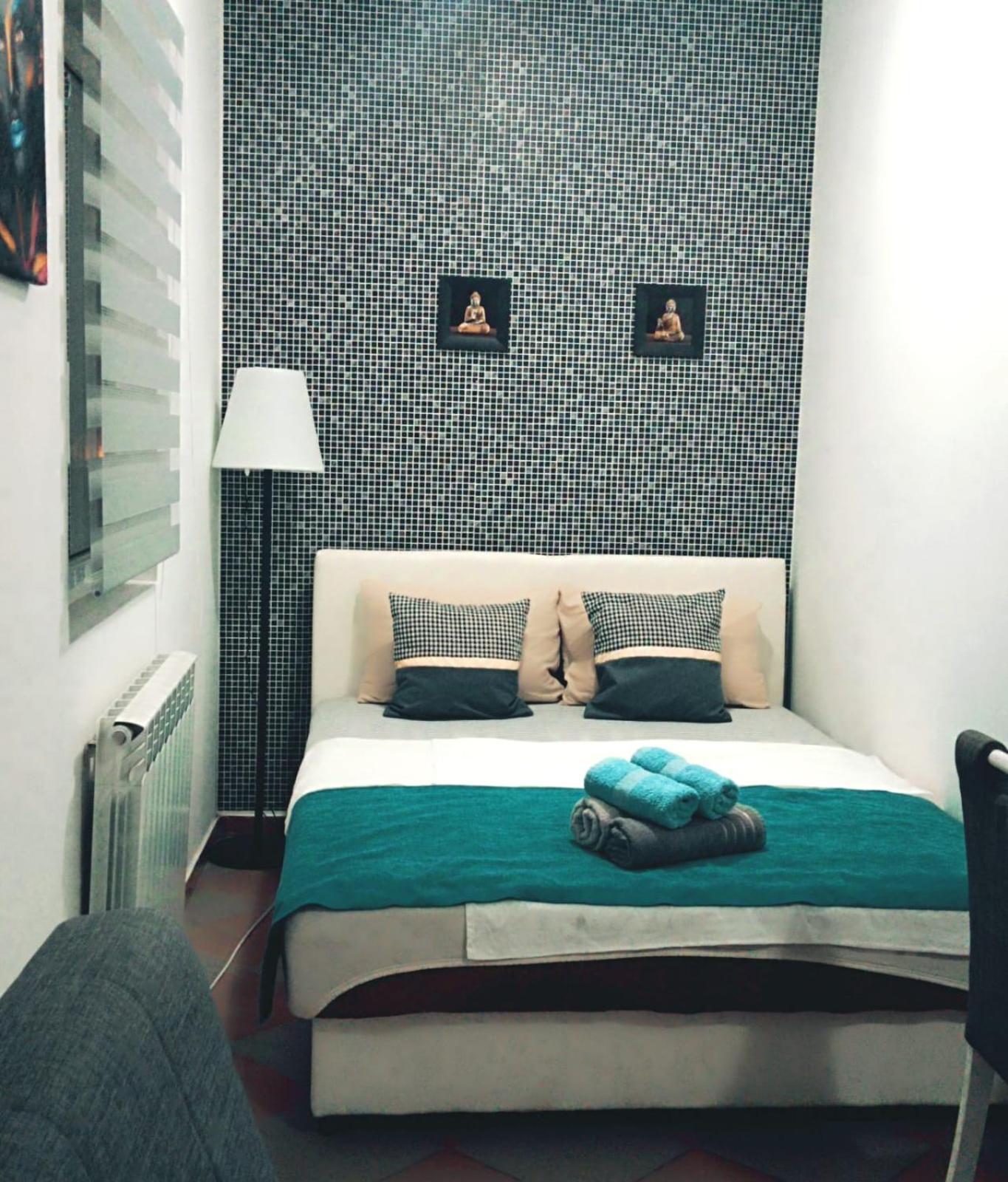 Easy Check In Apartments 021 Vladika Νόβι Σαντ Εξωτερικό φωτογραφία